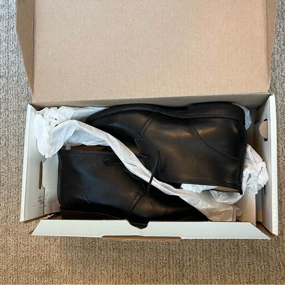 Frye Women’s Chukka Boot SZ 10 - Picture 6 of 8